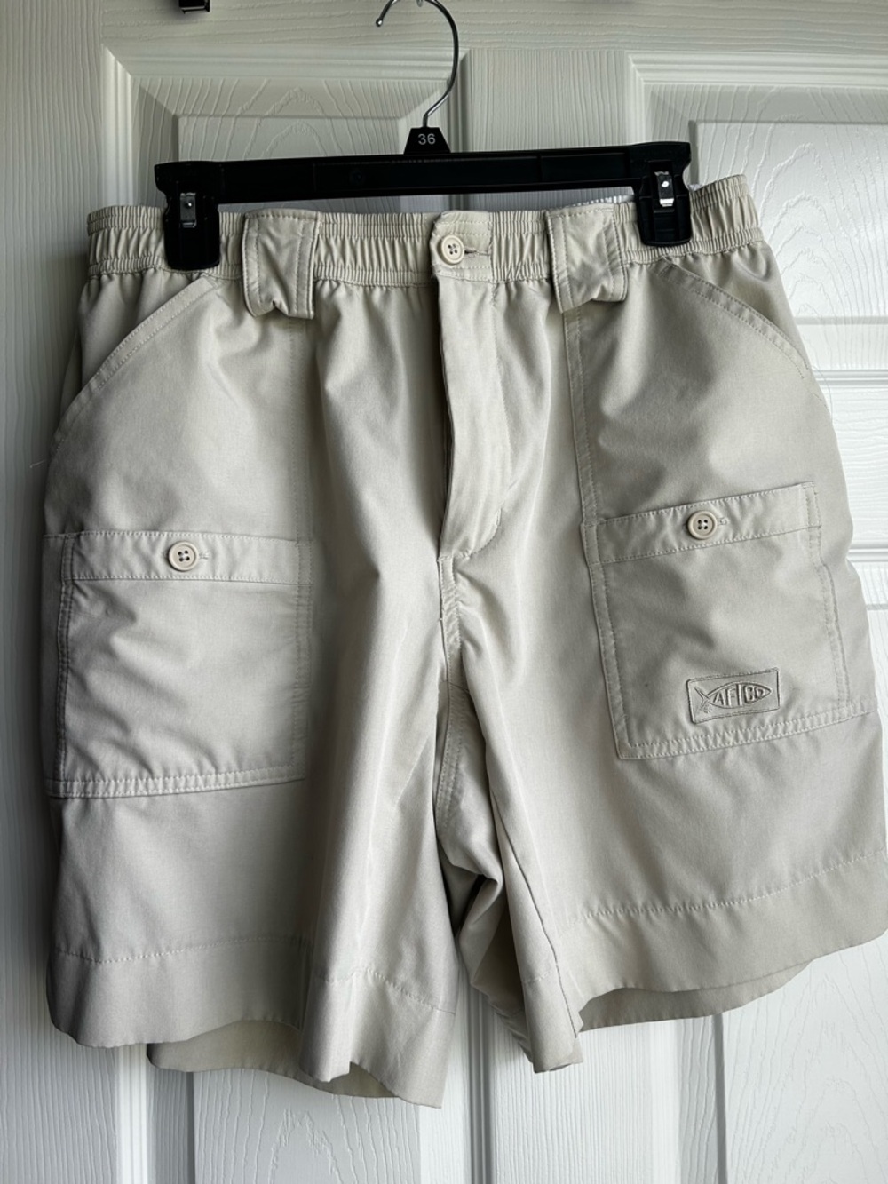 AFTCO Light Khaki Elastic-Waist Cargo Shorts